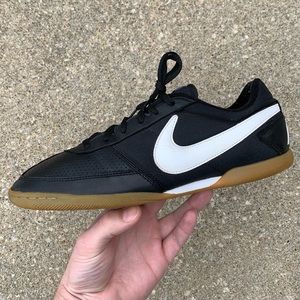 Vintage Y2K Nike Air MLS Indoor Soccer Football Athletic Training Shoes